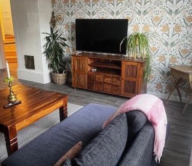 Veddige Apartment | Kulla Skola
