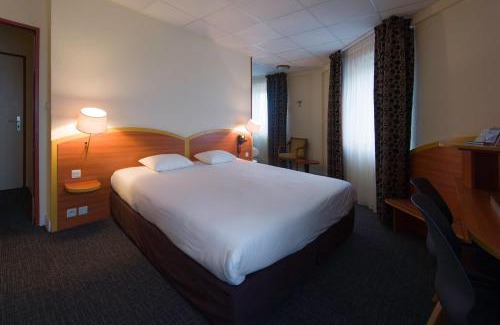 Lamballe Hotel | Kyriad Hôtel Lamballe - Gare TGV - Centre ville