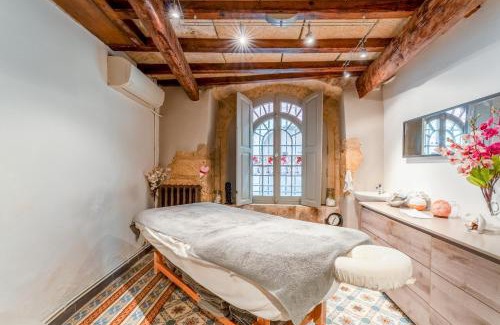 Collias Villa | L'Atelier