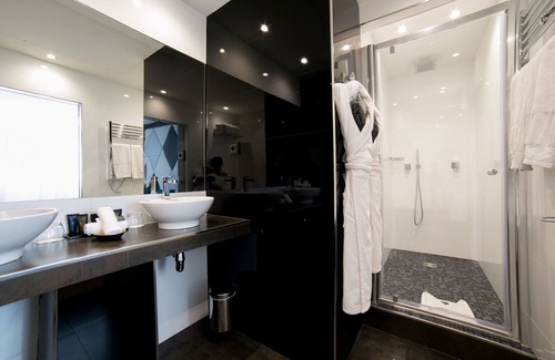 Les Halles Hotel | L'Empire Paris