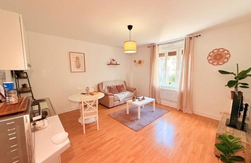 Schiltigheim Apartment | l'Escapade de Schiltigheim - Cozy & Bright