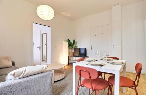 Buers Apartment | L'Origami - Lovely Newly Renovated Apartment with garage - Villeurbanne