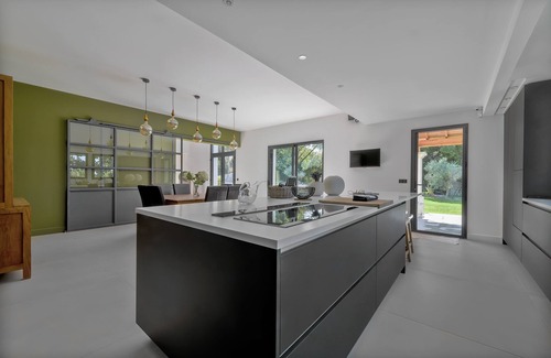 Eyragues House | La bastide Maelys, 10 people, private pool