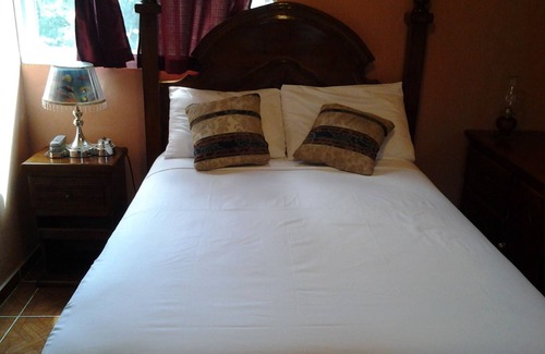 Milot Bed & Breakfast | La Belle Maison Milot
