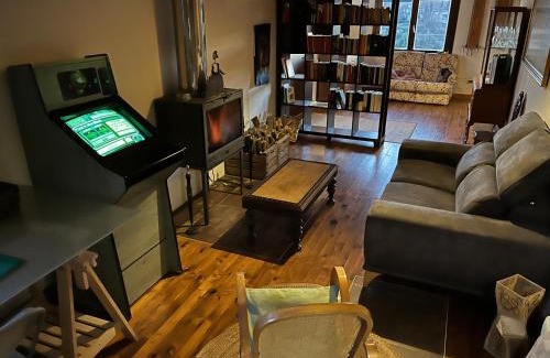 Tubilla del Lago House | La Casa de la Colina