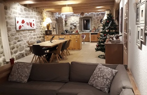Tence House | La ferme des farios