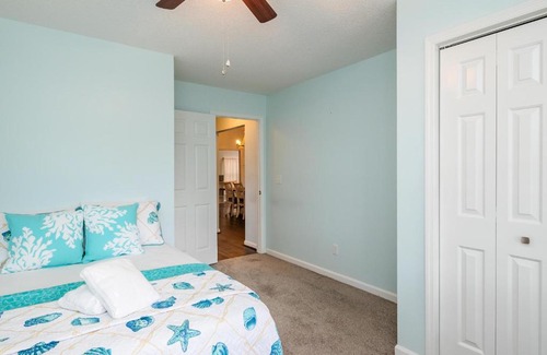 Tranquil Harbour House | La Isla Bonita by Oak Island Accommodations