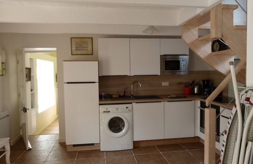 Pont-Croix House | La maison de Jeanne, 3-star tourist accommodation, near the Goyen river and church