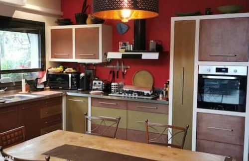 Montreuil House | LA Maison DU Bonheur
