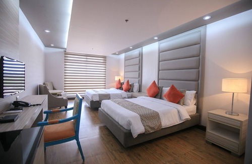 Tarlac Hotel | La Maja Rica Hotel