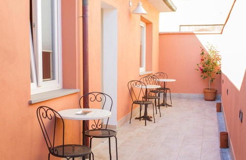 Marina di Pisa House | La Papaya