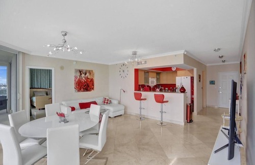 Sunny Isles Beach Apartment | La Perla Luxury Oceanfront Condo with Breathtaking Views in Sunny Isles, Miami!
