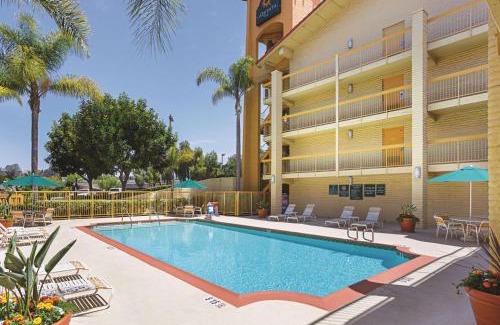 Lincoln Acres Hotel | La Quinta Inn by Wyndham San Diego Chula Vista