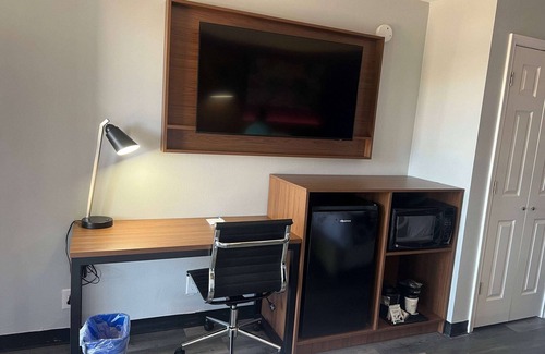 Amarillo Hotel | La Quinta Inn by Wyndham Amarillo Mid-City