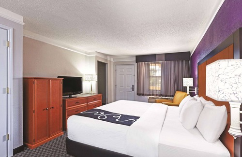 Midland Hotel | La Quinta Inn by Wyndham Midland