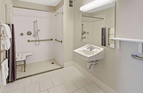 North Mountain Hotel | La Quinta Inn by Wyndham Phoenix North