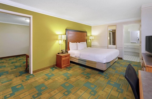 North Mountain Hotel | La Quinta Inn by Wyndham Phoenix North