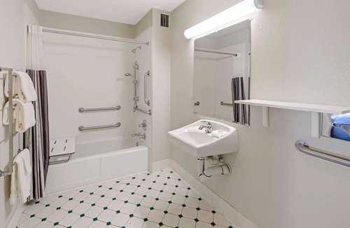 North Mountain Hotel | La Quinta Inn by Wyndham Phoenix North
