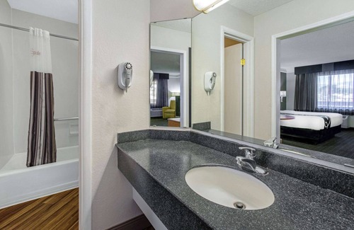 Tucson Hotel | La Quinta Inn by Wyndham Tucson East