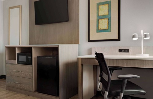 Lake Purdy Hotel | La Quinta Inn by Wyndham Birmingham - Inverness