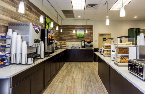 Clearwater Hotel | La Quinta Inn by Wyndham Clearwater Central