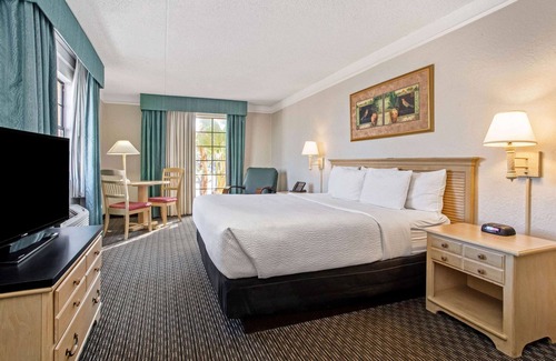 Pinellas Park Hotel | La Quinta Inn by Wyndham Tampa Bay Pinellas Park Clearwater
