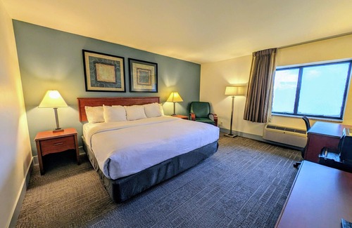 Willowbrook Hotel | La Quinta Inn by Wyndham Chicago Willowbrook