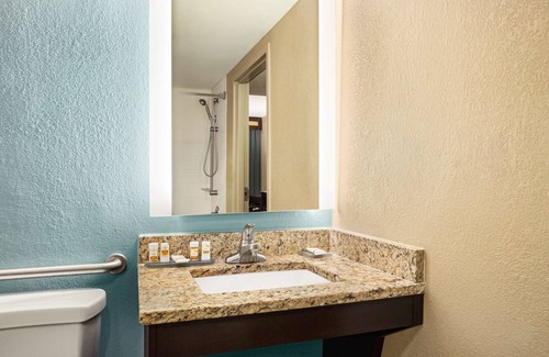 Midlothian Hotel | La Quinta Inn & Suites by Wyndham Richmond-Midlothian