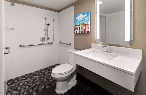 Northeast Hotel | La Quinta Inn & Suites by Wyndham Washington DC-Capital/NoMA