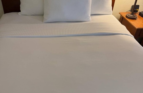 Stamford Hotel | La Quinta Inn & Suites by Wyndham Stamford/New York City