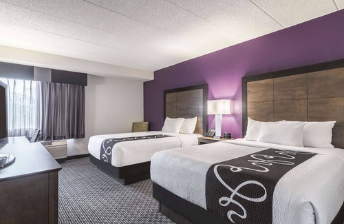Salem Hotel | La Quinta Inn & Suites by Wyndham Salem NH