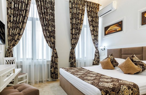 Pitesti Hotel | La Strada Boutique Villa