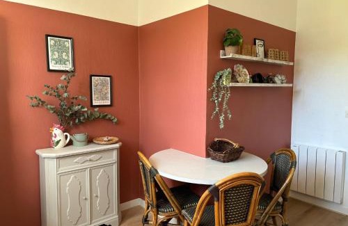 Saint-Satur Apartment | La terrasse de Sancerre