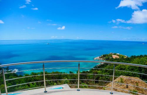 Glacis Villa | La Vue