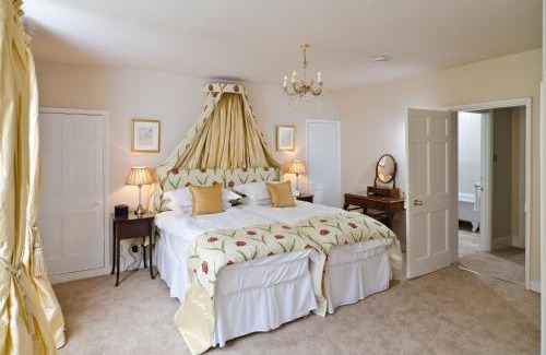 Upper Town House | Lady Margaret's