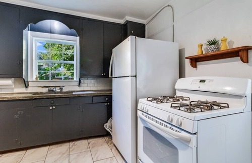 Freetown - Port Rico House | Lafayette Gem - Cozy Room in Shared Home