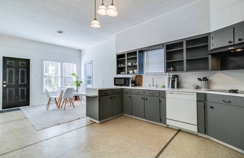 Freetown - Port Rico House | Lafayette Gem: Family-Friendly House with 2 Bedrooms & Patio