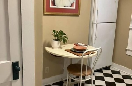 Freetown - Port Rico Apartment | Lafayette Getaway: Stylish Apartment, Kitchen, & Garden