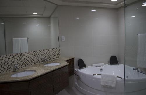 Budaiya Resort | Lagoona Beach Luxury Resort and Spa