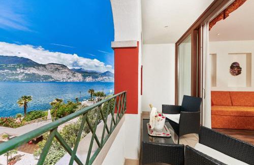 Magugnago Hotel | Lake Front Hotel Brenzone