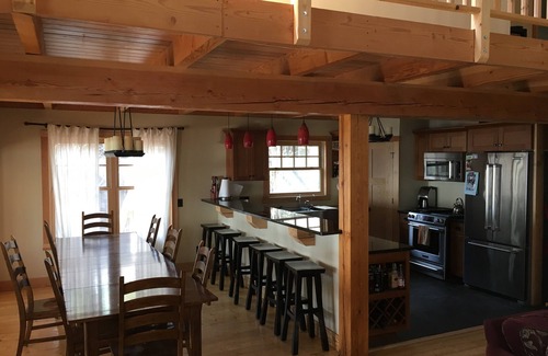 Victoria Beach Cottage | Lake Front, Timber Frame with Hot Tub