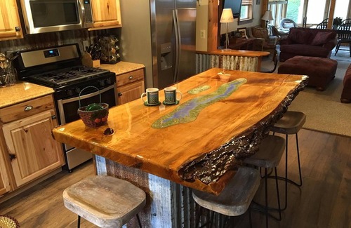 Cleverdale Cottage | Lake George Sandy Bay Waterfront Cottage Awesome for Families