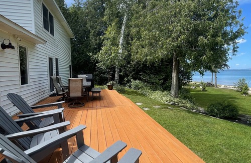 Cheboygan House | Lake Huron home - Bridge Views - private beach