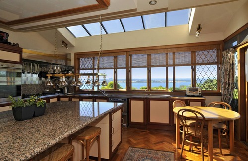 Acacia Bay Bed & Breakfast | Lake Taupo Lodge