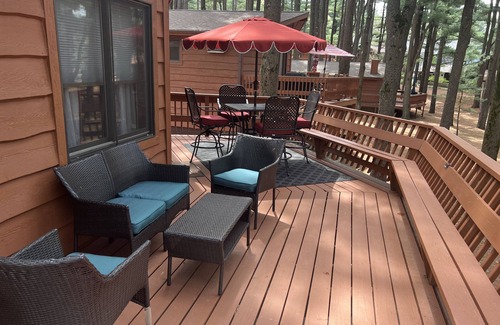Lake Delton Cabin | Lake-view 2-bedroom Cabin Home on Lake Delton Wisconsin Dells