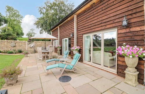 Worlington House | Lake View