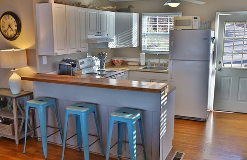 Fortson House | Lakefront cottage minutes from Columbus and 20 minutes from Fort Benning