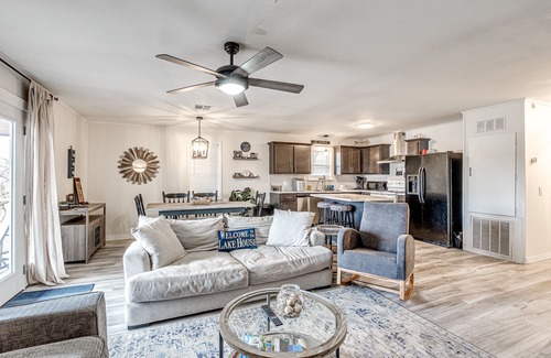 Hoyt Cabin | Lakefront Getaway w boat slip, Sandy Beach, 2 Living Rooms. Sleeps 12