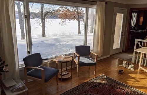 Roseville House | Lakefront home in the heart of St Paul/Minneapolis