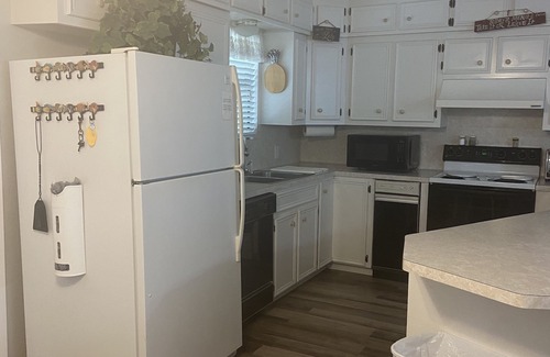 Coldspring House | Lakeside cottage
